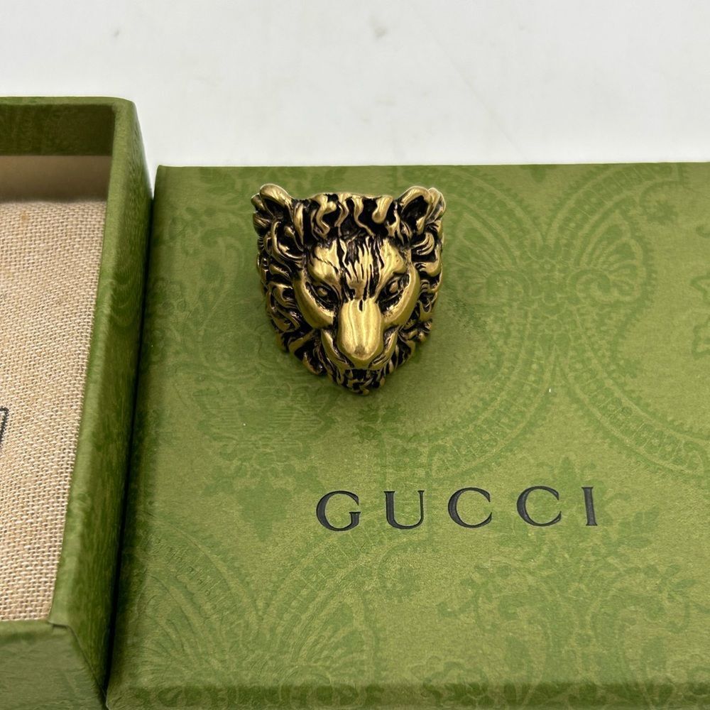 Unisex Gucci  iconic Lionhead ring size 10 made in Italy